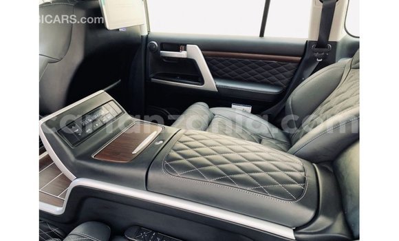 Buy Import Toyota Land Cruiser Black Car in Import - Dubai in Arusha Buy Import Toyota Land Cruiser Black Car in Import - Dubai in Arusha