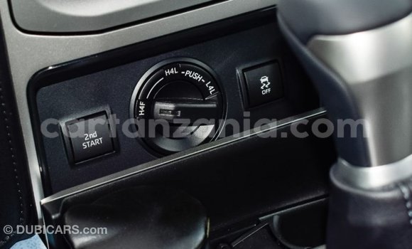 Nunua Imported Toyota Prado Nyeusi Gari ndani ya Import - Dubai nchini Arusha Nunua Imported Toyota Prado Nyeusi Gari ndani ya Import - Dubai nchini Arusha