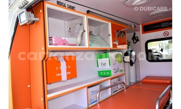 Buy Import Toyota Land Cruiser White Car in Import - Dubai in Arusha Buy Import Toyota Land Cruiser White Car in Import - Dubai in Arusha