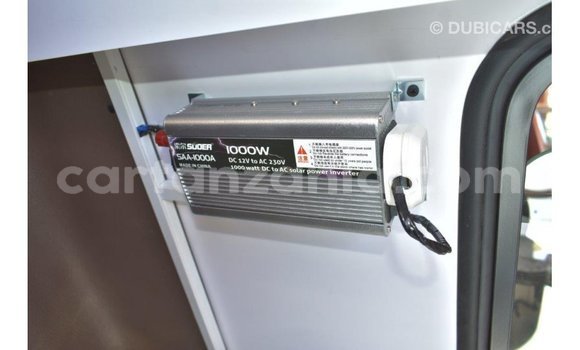 Buy Import Toyota Land Cruiser White Car in Import - Dubai in Arusha Buy Import Toyota Land Cruiser White Car in Import - Dubai in Arusha