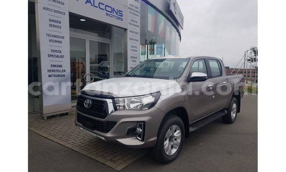 Nunua Imported Toyota Hilux Nyingine Gari ndani ya Import - Dubai nchini Arusha Nunua Imported Toyota Hilux Nyingine Gari ndani ya Import - Dubai nchini Arusha