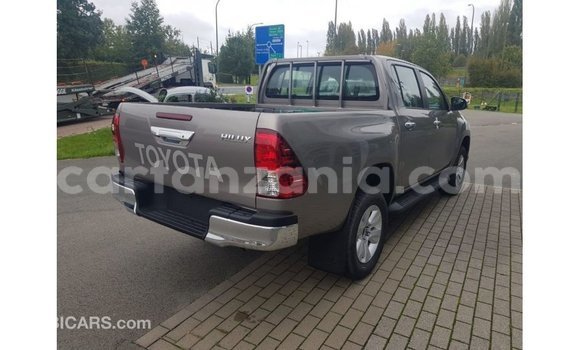 Nunua Imported Toyota Hilux Nyingine Gari ndani ya Import - Dubai nchini Arusha Nunua Imported Toyota Hilux Nyingine Gari ndani ya Import - Dubai nchini Arusha