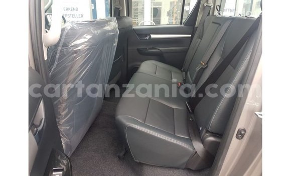 Nunua Imported Toyota Hilux Nyingine Gari ndani ya Import - Dubai nchini Arusha Nunua Imported Toyota Hilux Nyingine Gari ndani ya Import - Dubai nchini Arusha