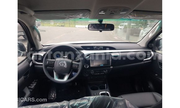 Nunua Imported Toyota Hilux Nyingine Gari ndani ya Import - Dubai nchini Arusha Nunua Imported Toyota Hilux Nyingine Gari ndani ya Import - Dubai nchini Arusha
