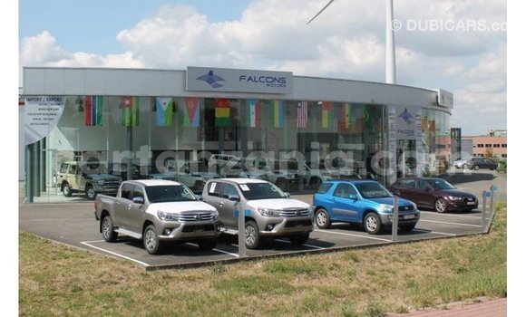 Nunua Imported Toyota Prado Nyeusi Gari ndani ya Import - Dubai nchini Arusha Nunua Imported Toyota Prado Nyeusi Gari ndani ya Import - Dubai nchini Arusha