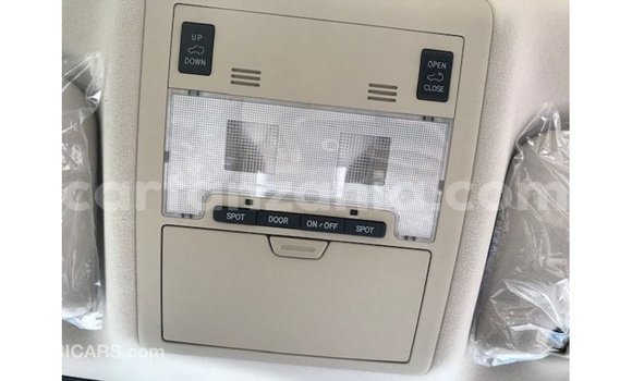 Buy Import Toyota Land Cruiser White Car in Import - Dubai in Arusha Buy Import Toyota Land Cruiser White Car in Import - Dubai in Arusha