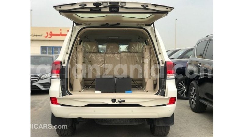 Big with watermark toyota land cruiser arusha import dubai 9271