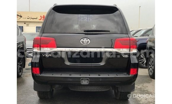 Buy Import Toyota Land Cruiser Black Car in Import - Dubai in Arusha Buy Import Toyota Land Cruiser Black Car in Import - Dubai in Arusha