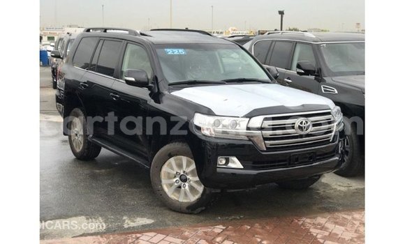 Buy Import Toyota Land Cruiser Black Car in Import - Dubai in Arusha Buy Import Toyota Land Cruiser Black Car in Import - Dubai in Arusha