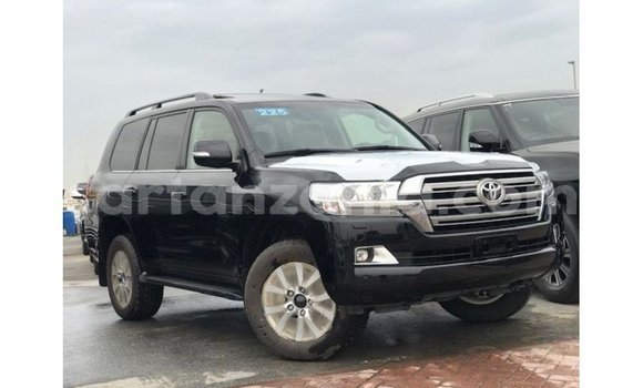 Nunua Imported Toyota Land Cruiser Nyeusi Gari ndani ya Import - Dubai nchini Arusha Nunua Imported Toyota Land Cruiser Nyeusi Gari ndani ya Import - Dubai nchini Arusha