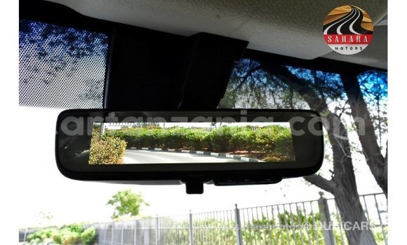 Buy Import Toyota Granvia White Car in Import - Dubai in Arusha Buy Import Toyota Granvia White Car in Import - Dubai in Arusha