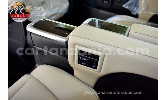 Buy Import Toyota Granvia White Car in Import - Dubai in Arusha Buy Import Toyota Granvia White Car in Import - Dubai in Arusha