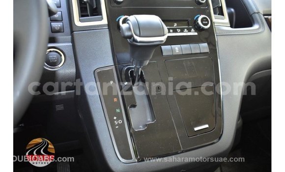 Buy Import Toyota Granvia White Car in Import - Dubai in Arusha Buy Import Toyota Granvia White Car in Import - Dubai in Arusha