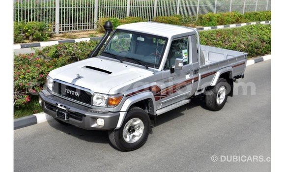 Nunua Imported Toyota Land Cruiser Nyingine Gari ndani ya Import - Dubai nchini Arusha Nunua Imported Toyota Land Cruiser Nyingine Gari ndani ya Import - Dubai nchini Arusha