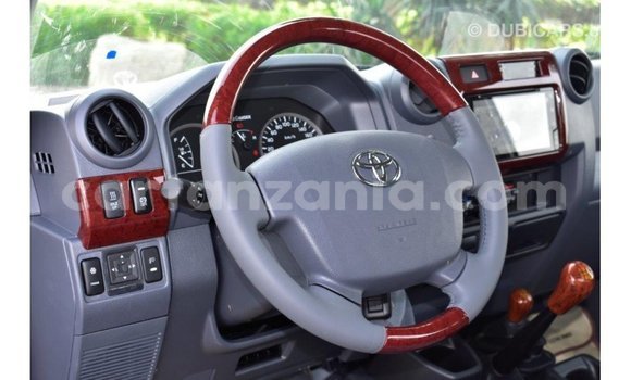 Nunua Imported Toyota Land Cruiser Nyingine Gari ndani ya Import - Dubai nchini Arusha Nunua Imported Toyota Land Cruiser Nyingine Gari ndani ya Import - Dubai nchini Arusha