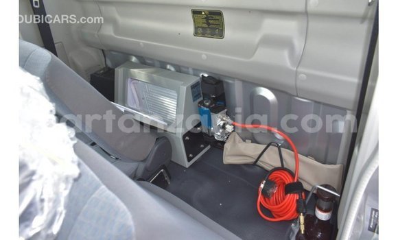 Nunua Imported Toyota Land Cruiser Nyingine Gari ndani ya Import - Dubai nchini Arusha Nunua Imported Toyota Land Cruiser Nyingine Gari ndani ya Import - Dubai nchini Arusha