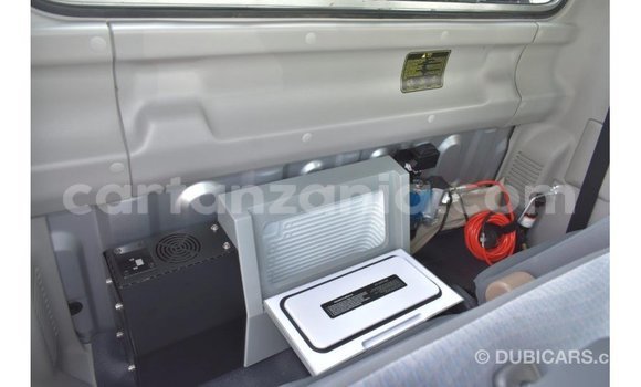 Nunua Imported Toyota Land Cruiser Nyingine Gari ndani ya Import - Dubai nchini Arusha Nunua Imported Toyota Land Cruiser Nyingine Gari ndani ya Import - Dubai nchini Arusha