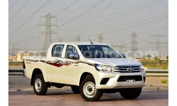 Buy Import Toyota Hilux White Car in Import - Dubai in Arusha Buy Import Toyota Hilux White Car in Import - Dubai in Arusha