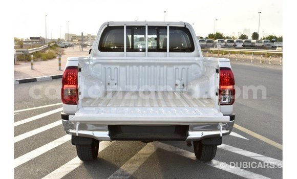 Buy Import Toyota Hilux White Car in Import - Dubai in Arusha Buy Import Toyota Hilux White Car in Import - Dubai in Arusha