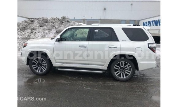 Buy Import Toyota 4Runner White Car in Import - Dubai in Arusha Buy Import Toyota 4Runner White Car in Import - Dubai in Arusha