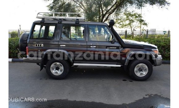 Buy Import Toyota Land Cruiser Other Car in Import - Dubai in Arusha Buy Import Toyota Land Cruiser Other Car in Import - Dubai in Arusha