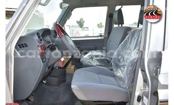 Nunua Imported Toyota Land Cruiser Nyingine Gari ndani ya Import - Dubai nchini Arusha Nunua Imported Toyota Land Cruiser Nyingine Gari ndani ya Import - Dubai nchini Arusha