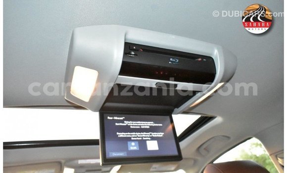 Buy Import Toyota Sequoia White Car in Import - Dubai in Arusha Buy Import Toyota Sequoia White Car in Import - Dubai in Arusha