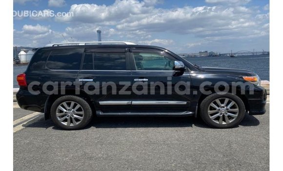 Nunua Imported Toyota Land Cruiser Nyeusi Gari ndani ya Import - Dubai nchini Arusha Nunua Imported Toyota Land Cruiser Nyeusi Gari ndani ya Import - Dubai nchini Arusha