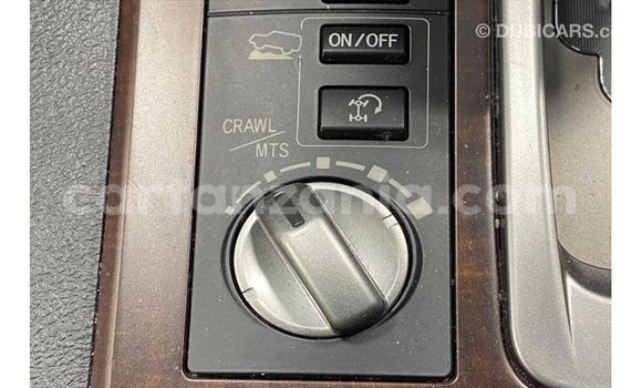 Nunua Imported Toyota Land Cruiser Nyeusi Gari ndani ya Import - Dubai nchini Arusha Nunua Imported Toyota Land Cruiser Nyeusi Gari ndani ya Import - Dubai nchini Arusha