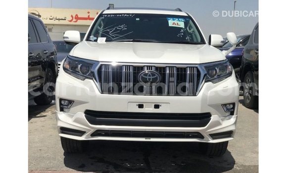 Nunua Imported Toyota Prado Nyeupe Gari ndani ya Import - Dubai nchini Arusha Nunua Imported Toyota Prado Nyeupe Gari ndani ya Import - Dubai nchini Arusha