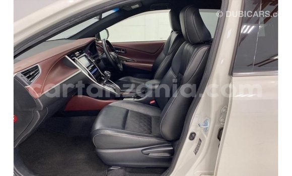 Buy Import Toyota Harrier White Car in Import - Dubai in Arusha Buy Import Toyota Harrier White Car in Import - Dubai in Arusha