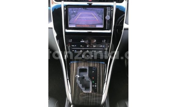 Nunua Imported Toyota Harrier Nyekundu Gari ndani ya Import - Dubai nchini Arusha Nunua Imported Toyota Harrier Nyekundu Gari ndani ya Import - Dubai nchini Arusha