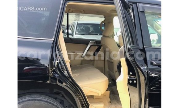 Nunua Imported Toyota Prado Nyeusi Gari ndani ya Import - Dubai nchini Arusha Nunua Imported Toyota Prado Nyeusi Gari ndani ya Import - Dubai nchini Arusha