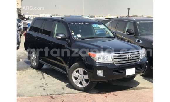 Nunua Imported Toyota Land Cruiser Nyeusi Gari ndani ya Import - Dubai nchini Arusha Nunua Imported Toyota Land Cruiser Nyeusi Gari ndani ya Import - Dubai nchini Arusha
