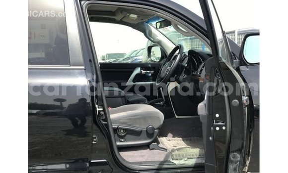 Nunua Imported Toyota Land Cruiser Nyeusi Gari ndani ya Import - Dubai nchini Arusha Nunua Imported Toyota Land Cruiser Nyeusi Gari ndani ya Import - Dubai nchini Arusha
