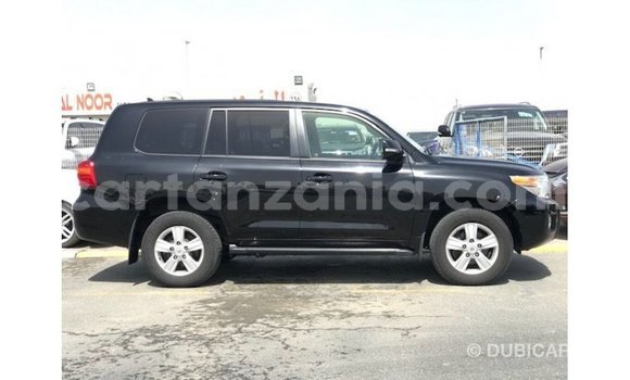 Nunua Imported Toyota Land Cruiser Nyeusi Gari ndani ya Import - Dubai nchini Arusha Nunua Imported Toyota Land Cruiser Nyeusi Gari ndani ya Import - Dubai nchini Arusha