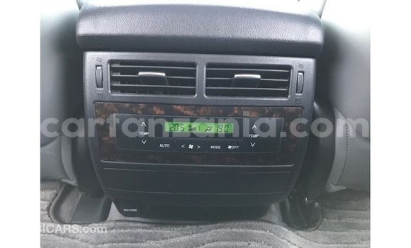 Nunua Imported Toyota Land Cruiser Nyeusi Gari ndani ya Import - Dubai nchini Arusha Nunua Imported Toyota Land Cruiser Nyeusi Gari ndani ya Import - Dubai nchini Arusha