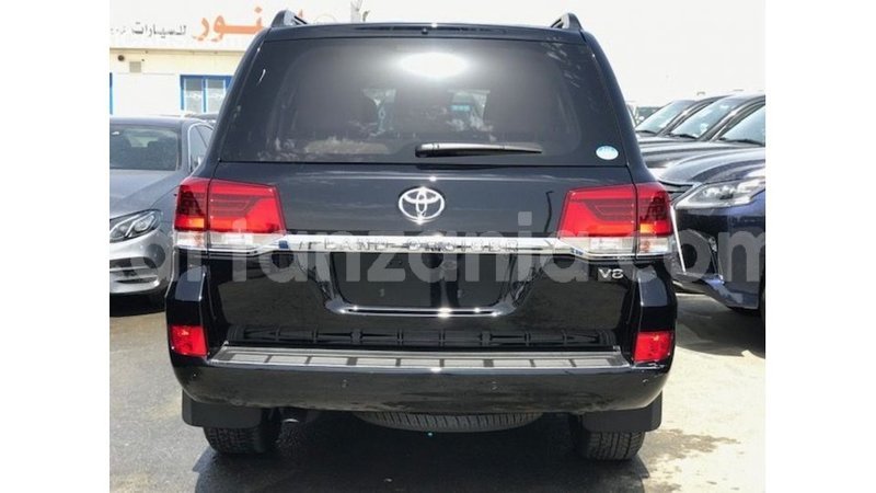 Big with watermark toyota land cruiser arusha import dubai 9319