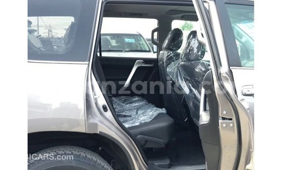 Nunua Imported Toyota Prado Nyingine Gari ndani ya Import - Dubai nchini Arusha Nunua Imported Toyota Prado Nyingine Gari ndani ya Import - Dubai nchini Arusha