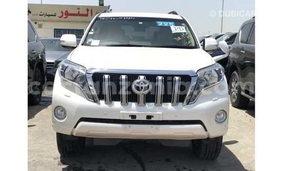 Nunua Imported Toyota Prado Nyeupe Gari ndani ya Import - Dubai nchini Arusha Nunua Imported Toyota Prado Nyeupe Gari ndani ya Import - Dubai nchini Arusha
