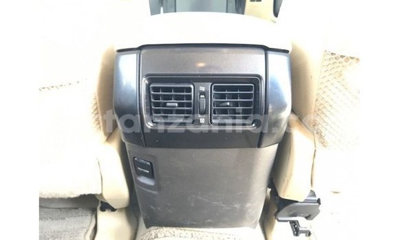 Nunua Imported Toyota Prado Nyeupe Gari ndani ya Import - Dubai nchini Arusha Nunua Imported Toyota Prado Nyeupe Gari ndani ya Import - Dubai nchini Arusha