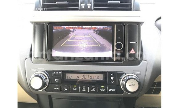 Nunua Imported Toyota Prado Nyeupe Gari ndani ya Import - Dubai nchini Arusha Nunua Imported Toyota Prado Nyeupe Gari ndani ya Import - Dubai nchini Arusha