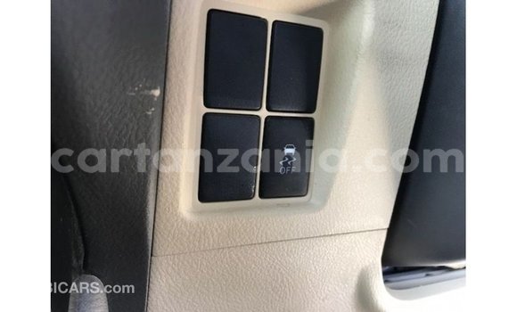 Nunua Imported Toyota Prado Nyeupe Gari ndani ya Import - Dubai nchini Arusha Nunua Imported Toyota Prado Nyeupe Gari ndani ya Import - Dubai nchini Arusha