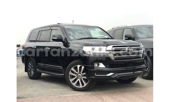 Nunua Imported Toyota Land Cruiser Nyeusi Gari ndani ya Import - Dubai nchini Arusha Nunua Imported Toyota Land Cruiser Nyeusi Gari ndani ya Import - Dubai nchini Arusha