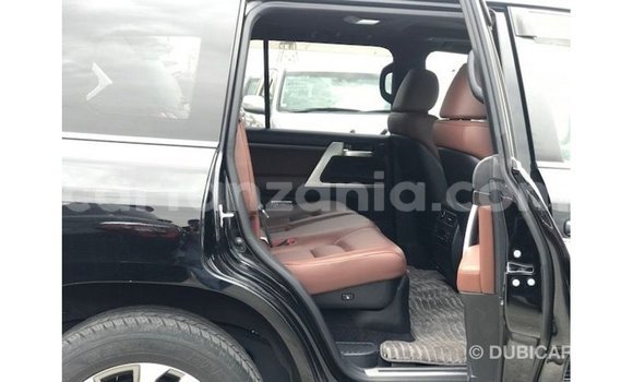 Nunua Imported Toyota Land Cruiser Nyeusi Gari ndani ya Import - Dubai nchini Arusha Nunua Imported Toyota Land Cruiser Nyeusi Gari ndani ya Import - Dubai nchini Arusha