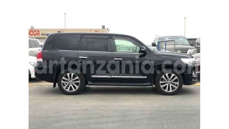 Big with watermark toyota land cruiser arusha import dubai 9325