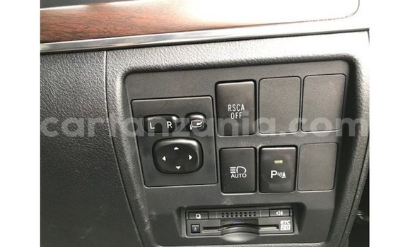 Nunua Imported Toyota Land Cruiser Nyeusi Gari ndani ya Import - Dubai nchini Arusha Nunua Imported Toyota Land Cruiser Nyeusi Gari ndani ya Import - Dubai nchini Arusha