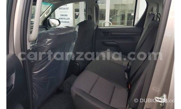Buy Import Toyota Hilux Brown Car in Import - Dubai in Arusha Buy Import Toyota Hilux Brown Car in Import - Dubai in Arusha