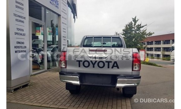 Buy Import Toyota Hilux Brown Car in Import - Dubai in Arusha Buy Import Toyota Hilux Brown Car in Import - Dubai in Arusha