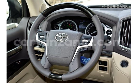 Buy Import Toyota Land Cruiser White Car in Import - Dubai in Arusha Buy Import Toyota Land Cruiser White Car in Import - Dubai in Arusha